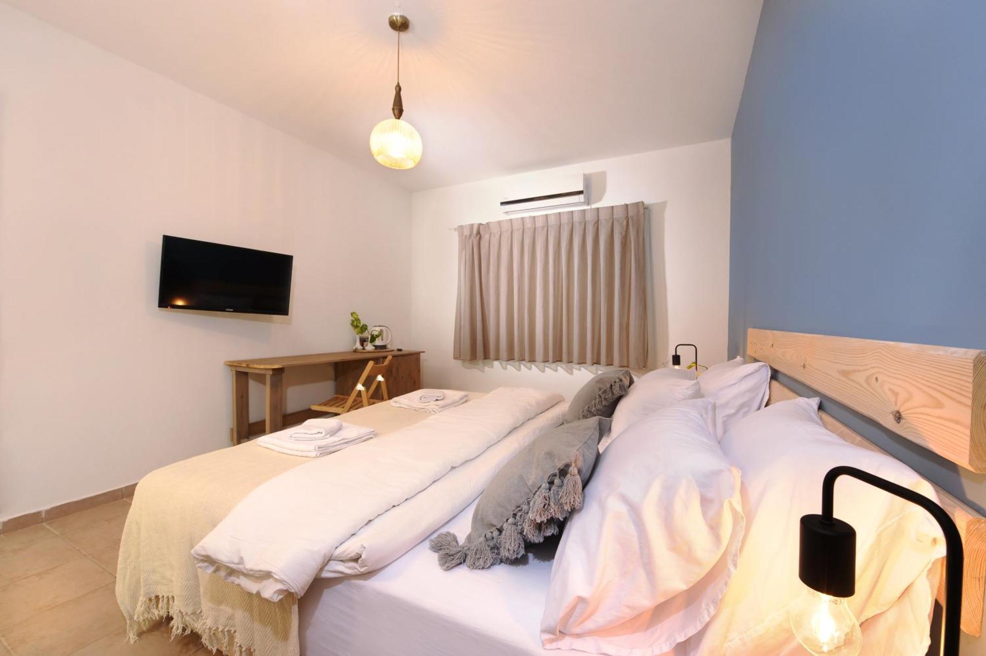 Almog Hotel Екстер'єр фото